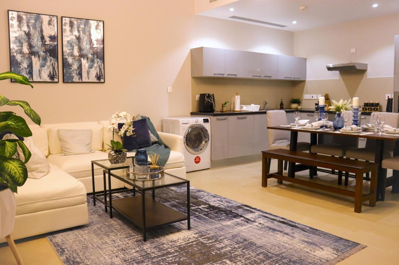 Stylish Apartment With A Jacuzzi Muskat Bagian luar foto