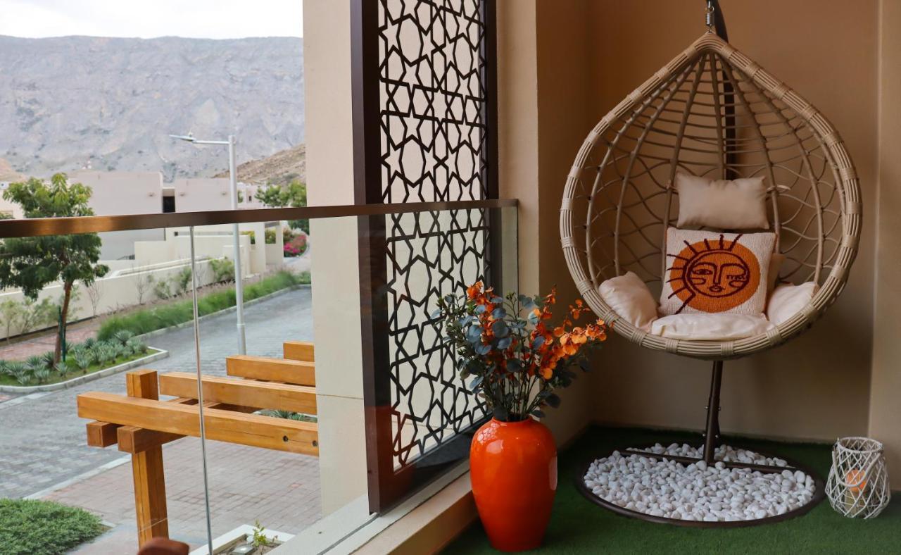 Stylish Apartment With A Jacuzzi Muskat Bagian luar foto